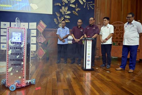 DATUK ROSPIAGOS TAHA