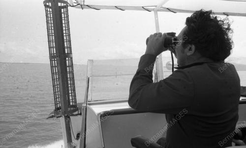 JB08_30092015_SELAT_TEBRAU