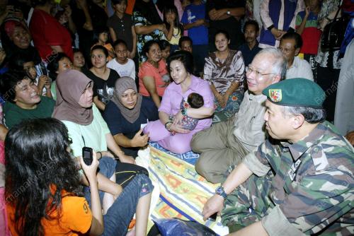 JB09_01022011_BANJIR