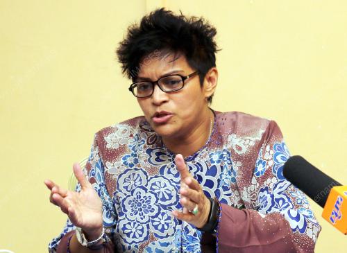 JB09_01082015_AZALINA