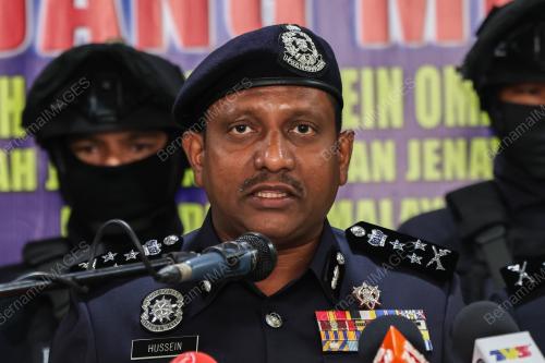 DATUK HUSSEIN OMAR