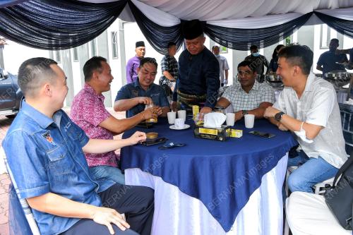 DATUK KAMARUL ZAMAN MAMAT