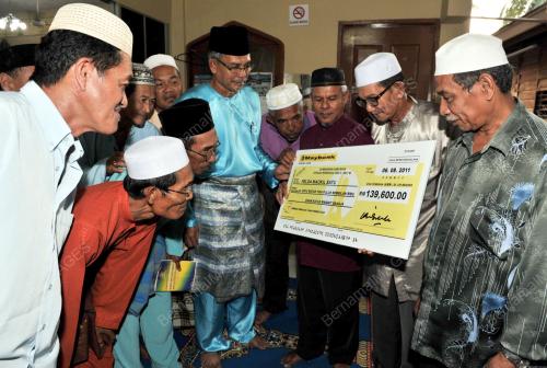 TAN SRI MUHYIDDIN YASSIN