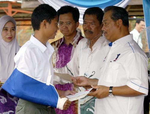 MUHYIDDIN YASSIN