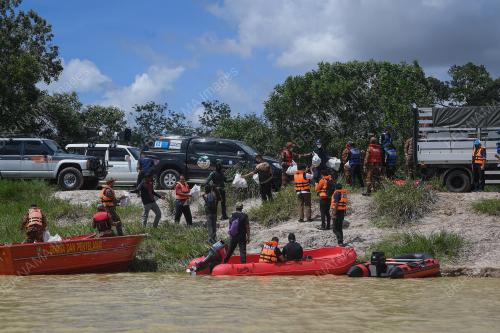 UTK POLIS TERLIBAT BANTUAN MANGSA BANJIR SEGAMAT