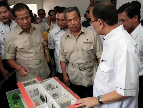 MUHYIDDIN YASSIN