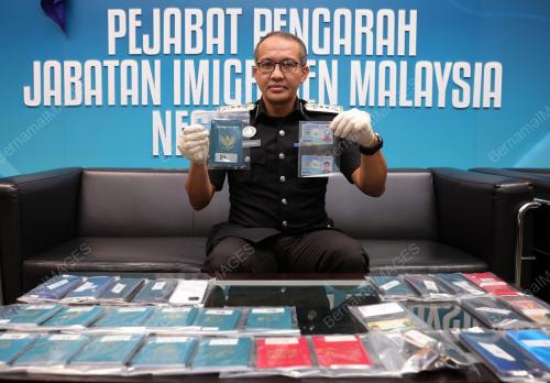 BAHARUDDIN TAHIR