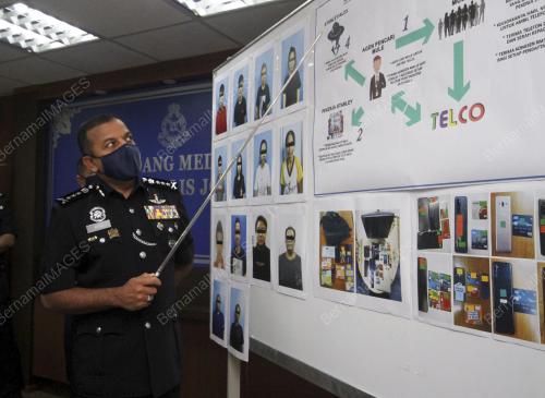 DATUK AYOB KHAN MYDIN PITCHAY