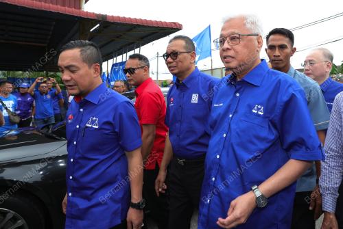 DATUK SERI ISMAIL SABRI YAAKOB 