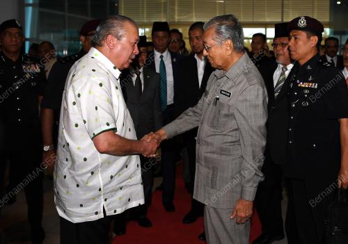 JB09_10012019_MAHATHIR_SULTAN