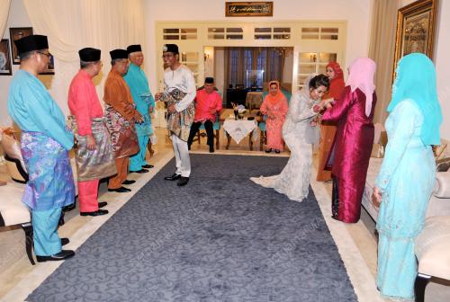 JB09_10042015_PERKAHWINAN