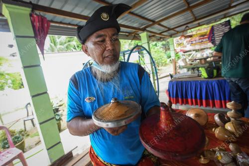 GASING FELDA KAMPUNG TENANG