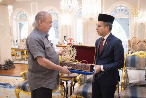 SULTAN IBRAHIM ALMARHUM SULTAN ISKANDAR
