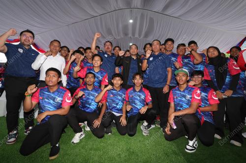 DATUK ONN HAFIZ GHAZI 