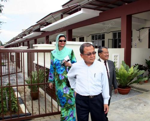 AHMAD ZAHRI JAMIL
