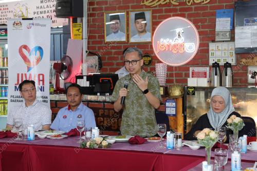 FAHMI FADZIL