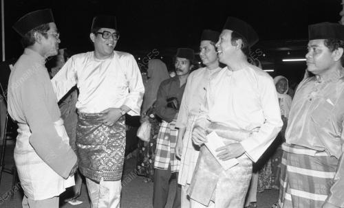 JB09_14072015_MUSA_HITAM