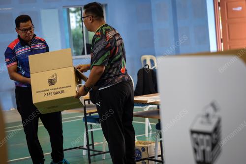 PERSIAPAN SPR UNTUK UNDI AWAL