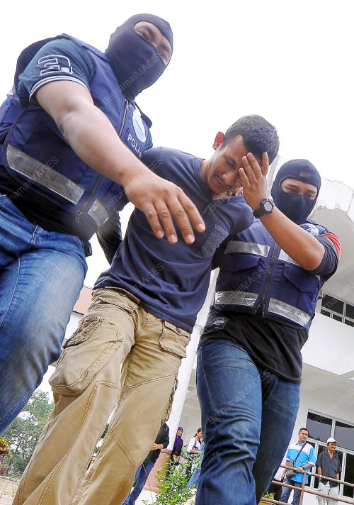 JB09_15092015_MAHKAMAH_KOTA