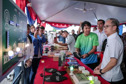 JB09_16022026_FAHMI_NADI