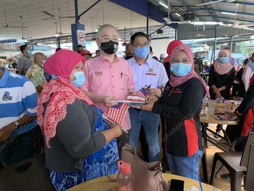 DATUK IR DR WEE KA SIONG