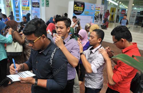 JB09_17012015_CARI_KERJA