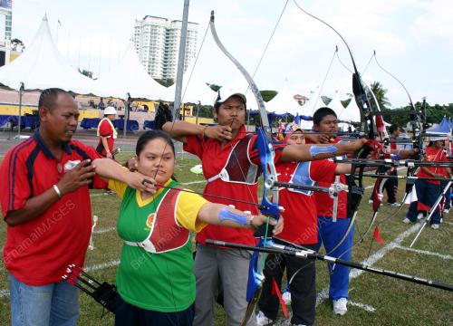 PEMANAH HARAPAN
