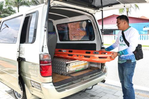 AKTIVIS 'WAKAF DIRI' DEMI FARDU KIFAYAH