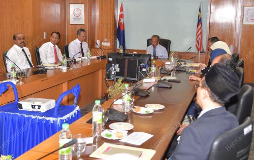 TAN SRI MUHYIDDIN YASSIN