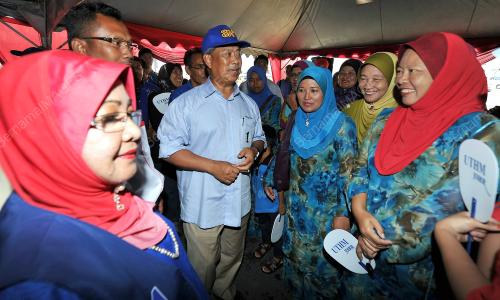 JB09_21042013_UTHM_UMNO