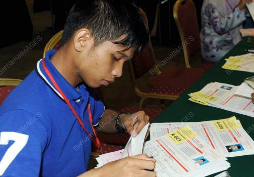 JB09_21092013_DAFTAR_PEMILIHAN