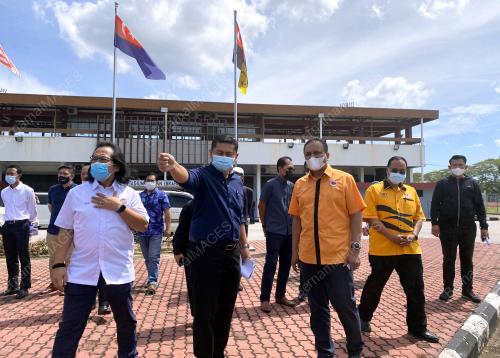 DATUK SERI REEZAL MERICAN NAINA MERICAN
