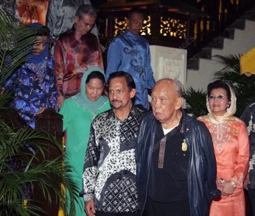 SULTAN ISKANDAR SULTAN ISMAIL