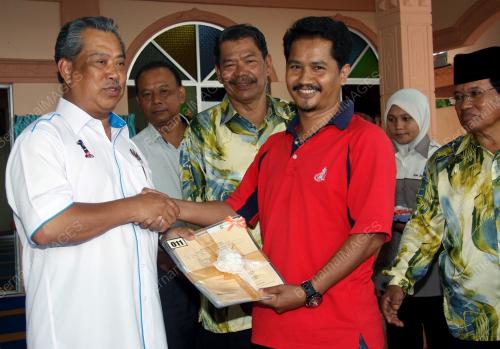 TAN SRI MUHYIDDIN YASSIN