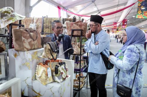 JB09_27122025_HADI_BATIK