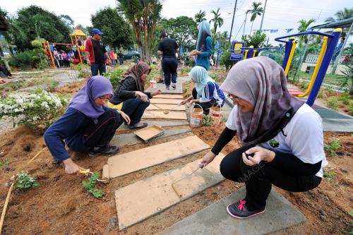 JB09_28042013_FELDA_MAOKIL