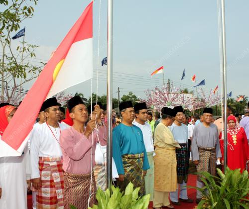 MUHYIDDIN YASSIN