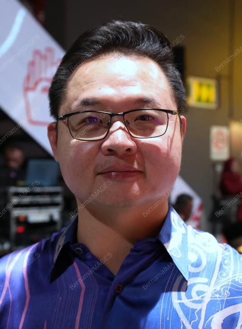 DAVID LIEW