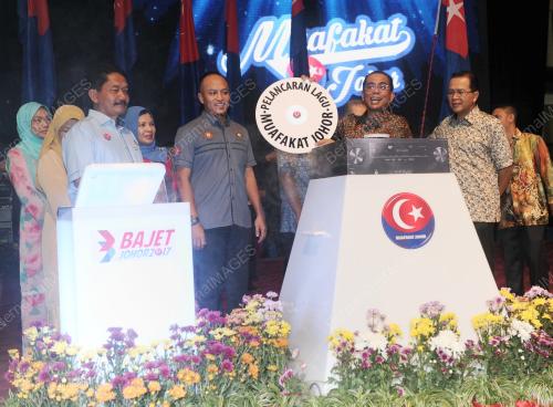JB09_30082016_AMBANG_MERDEKA