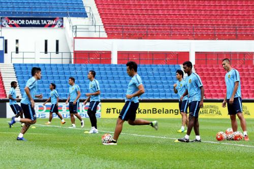 JB10_01062016_LATIHAN