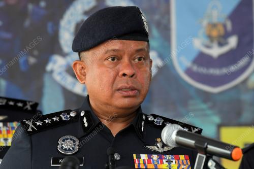 DATUK KAMARUL ZAMAN MAMAT 