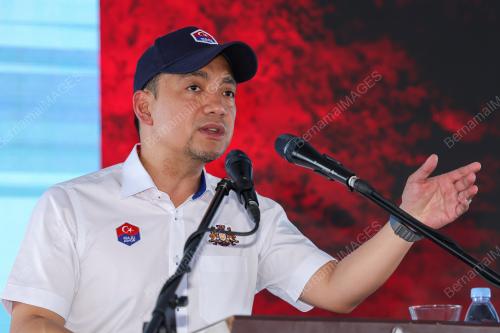 DATUK ONN HAFIZ GHAZI