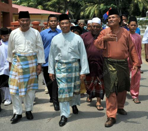 JB10_04052012_SOLAT_JUMAAT
