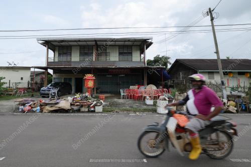 TINJAUAN BANJIR DI CHAAH