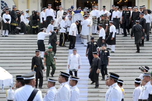 JB10_06122015_TUNKU_JALIL