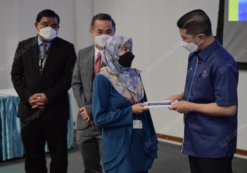 DATUK SERI MOHAMED AZMIN ALI