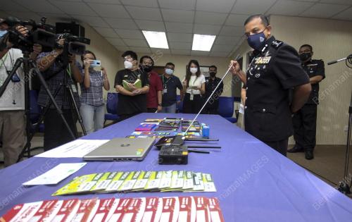 DATUK AYOB KHAN MYDIN PITCHAY