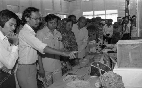 JB10_11082015_PERUSAHAAN_MADU