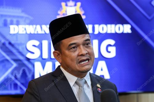 DATUK ZAHARI SARIP