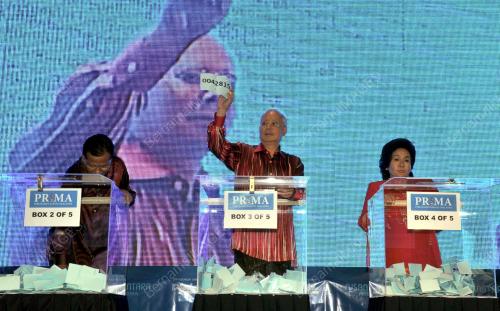JB10_12032012_PM_PRIMA